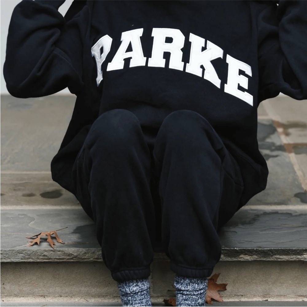 Rare  PARKE Black Crew Neck Sweater L-XL